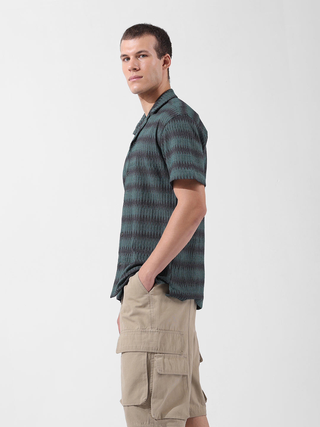 Men's Green Relaxed Fit Textured Resort Wear Shirt