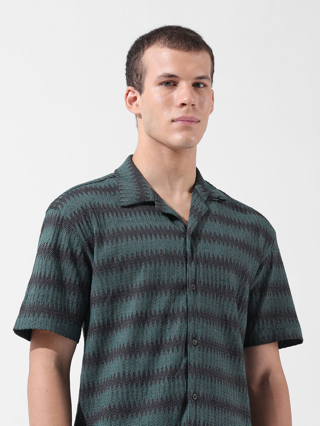 Men's Green Relaxed Fit Textured Resort Wear Shirt