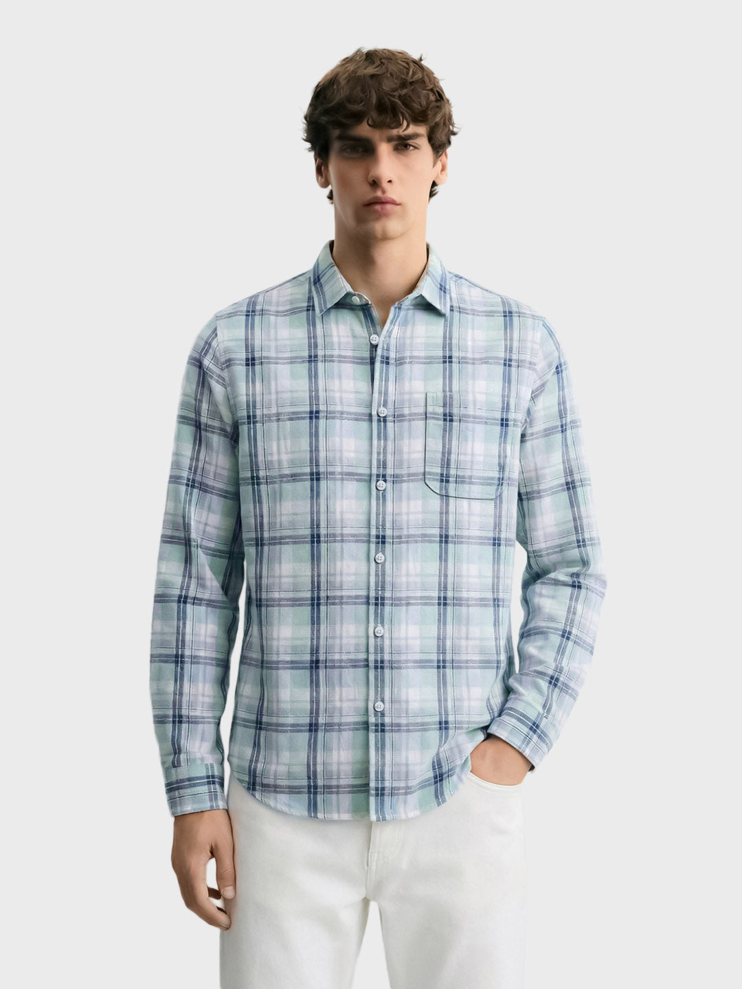 Men's White Slim Fit Checkered Casual Shirts