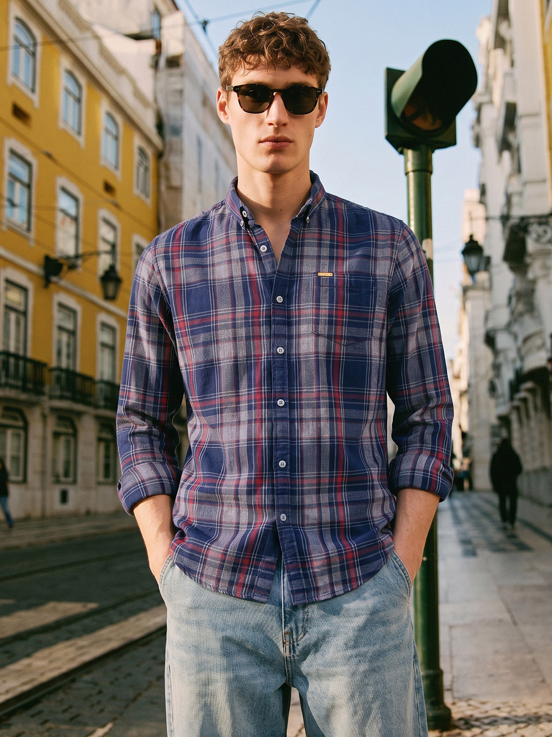 Men's Navy Blue Slim Fit Checkered Casual Shirt