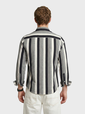 Men's Black Regular Fit Vertical Stripes Casual Shirt