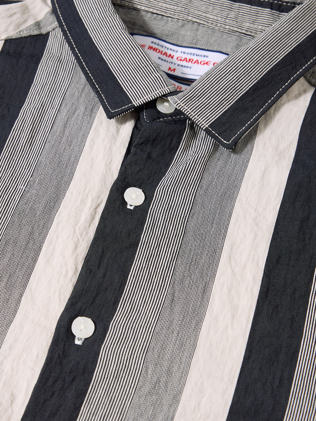 Men's Black Regular Fit Vertical Stripes Casual Shirt