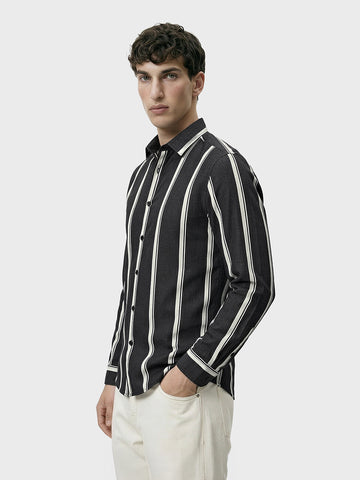 Men's Black Regular Fit Vertical Stripes Casual Shirt