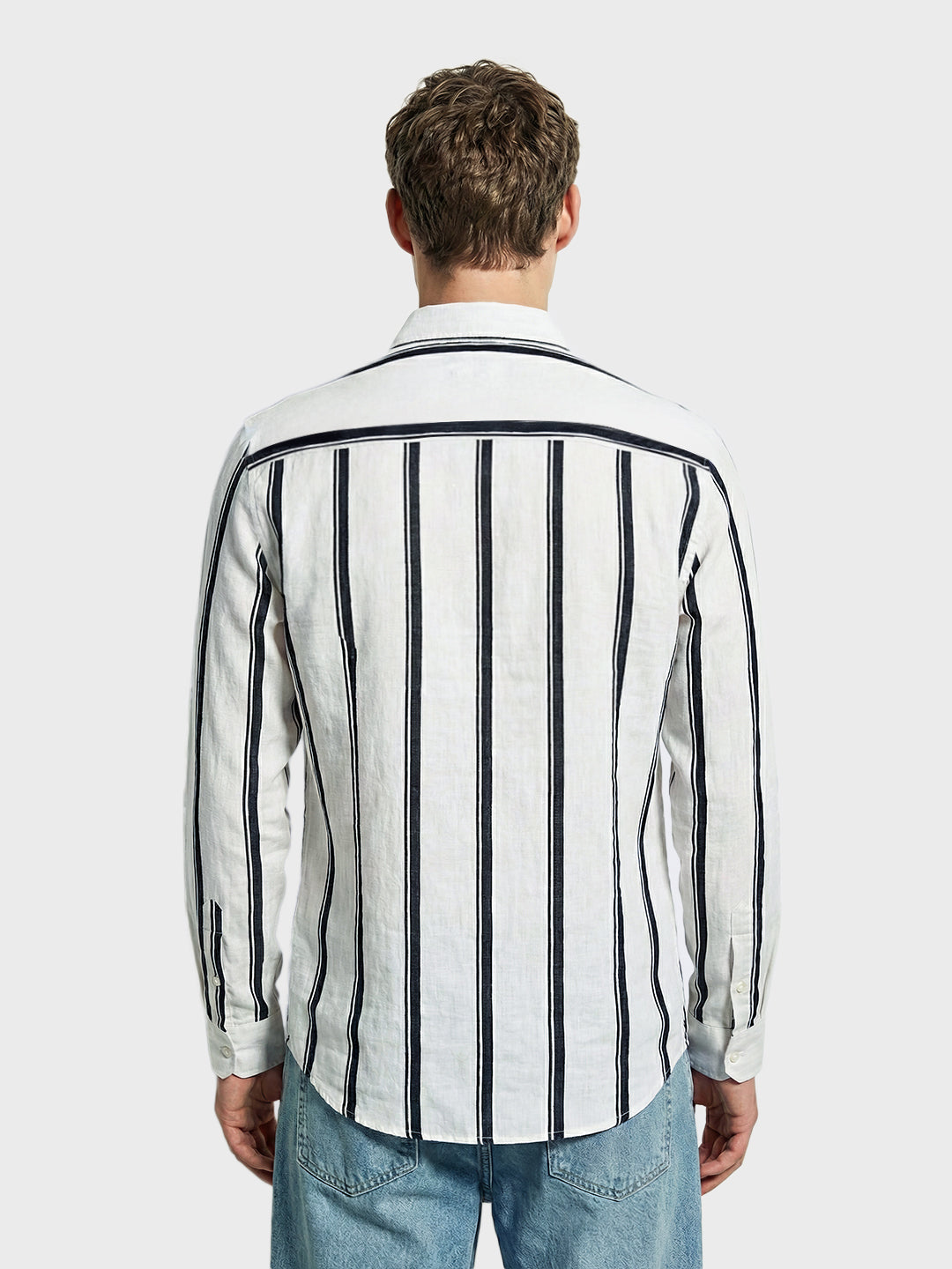 Men's White Regular Fit Vertical Stripes Casual Shirt