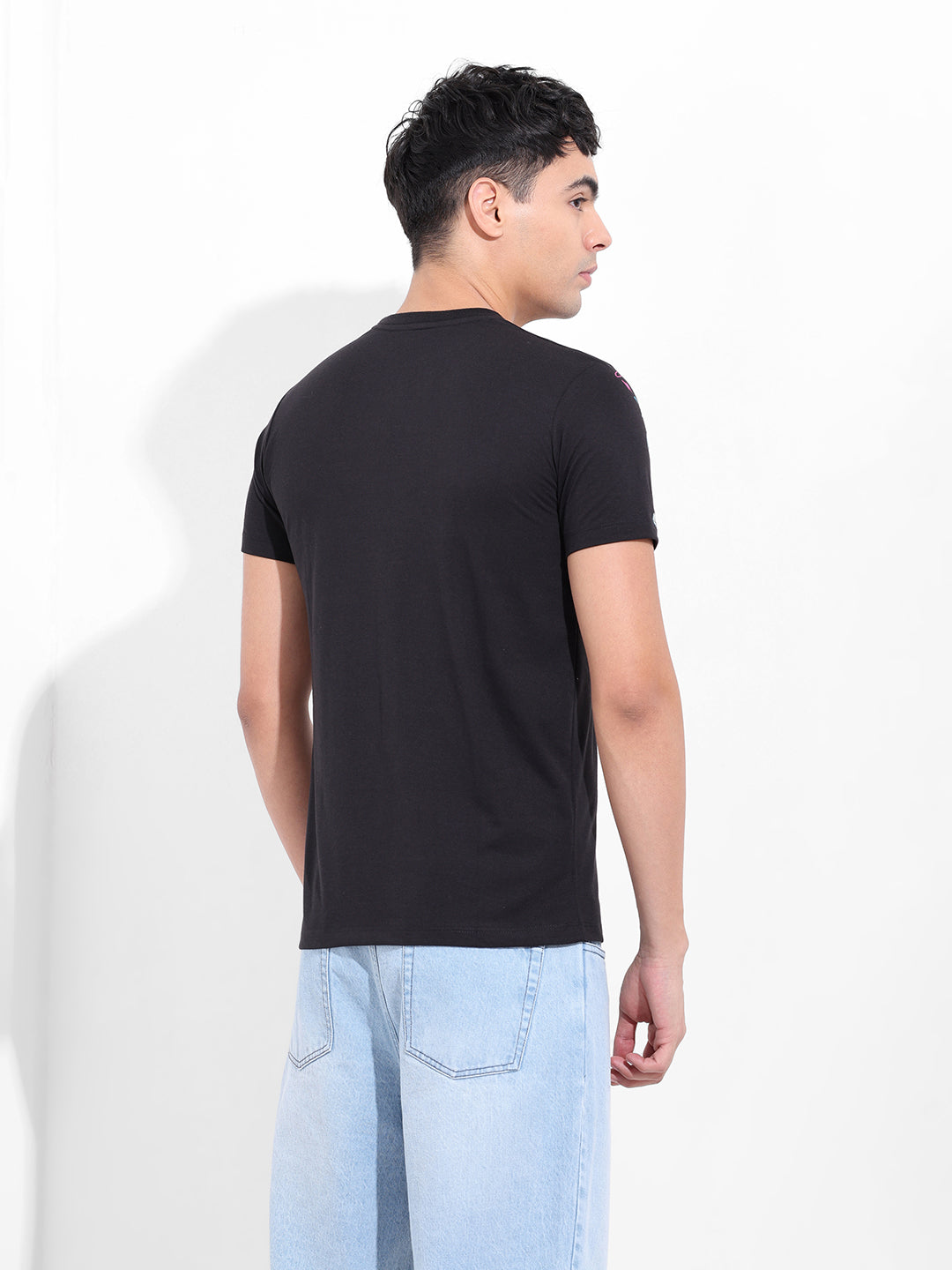 Men's Black Slim Fit Placement Print Round Neck T-shirt