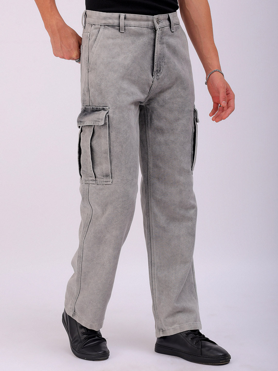 Shop Men's Solid G365 Relaxed Fit Cargo Denim Online.