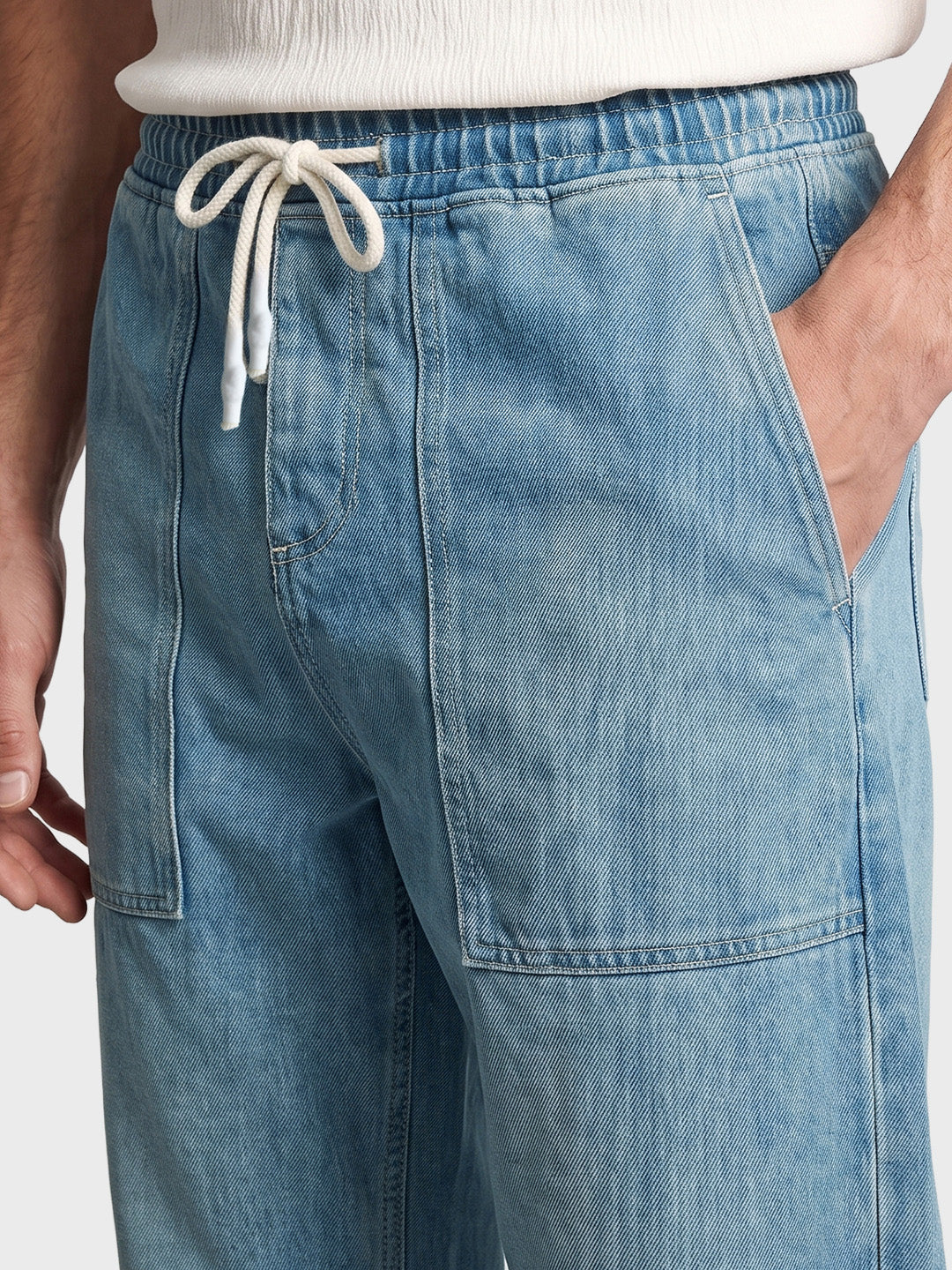 Men's Blue Relaxed Fit Solid Utility Jeans