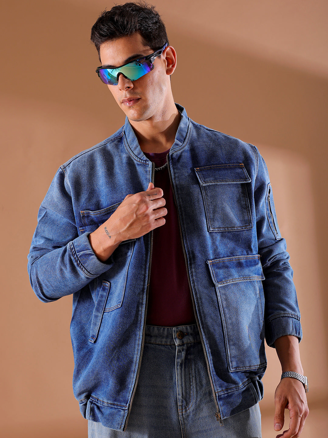 Shop Men's Solid Relaxed Fit Denim Jacket Online.