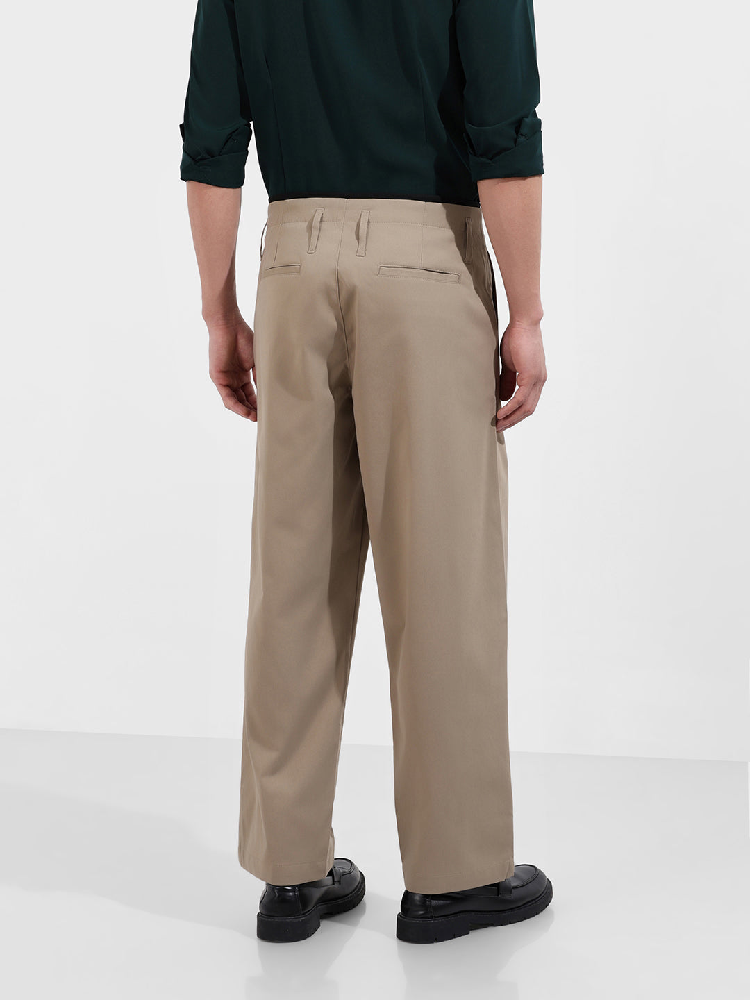 Men's Khaki Relaxed Fit Casual Solid Trousers