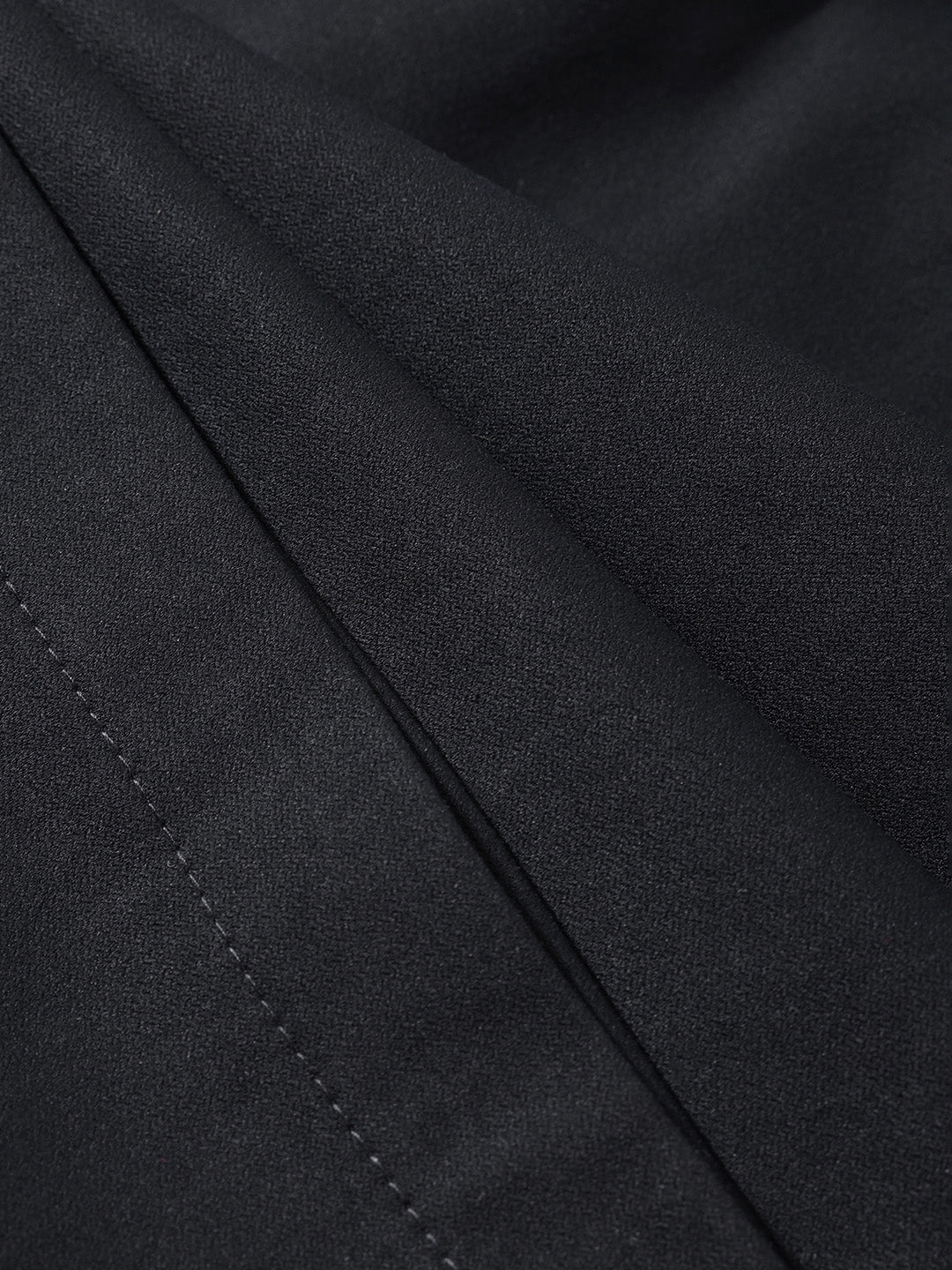 Men's Black Relaxed Fit Casual Solid Trousers