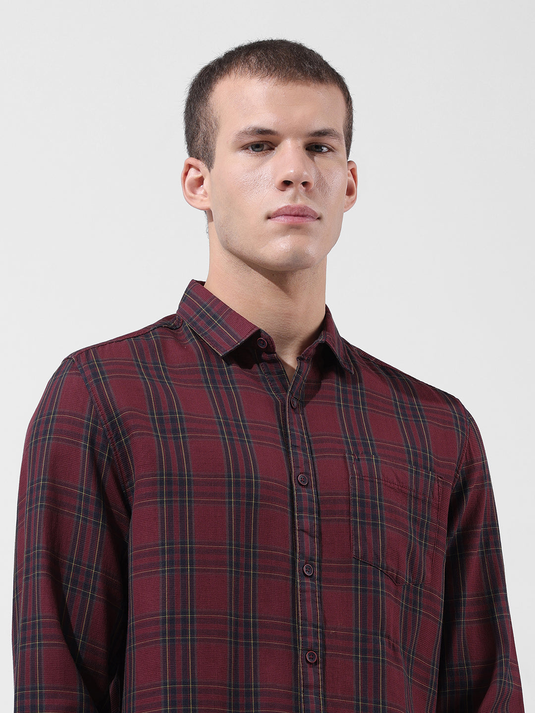 Men's Wine Slim Fit Checked Casual Shirt