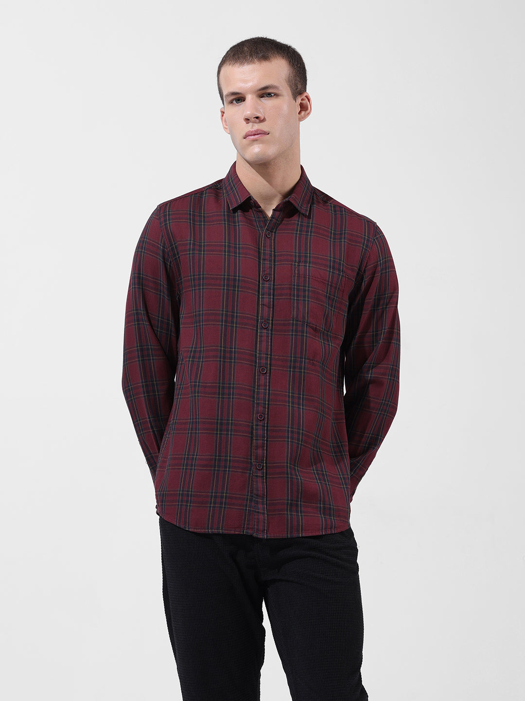 Men's Wine Slim Fit Checked Casual Shirt