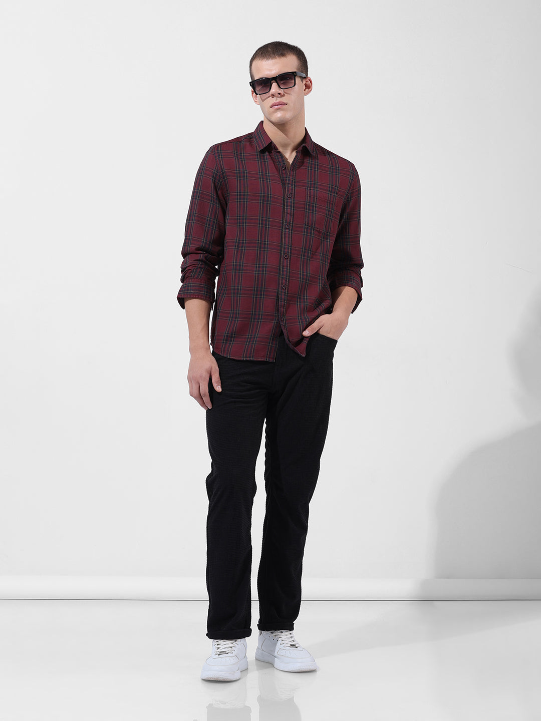 Men's Wine Slim Fit Checked Casual Shirt