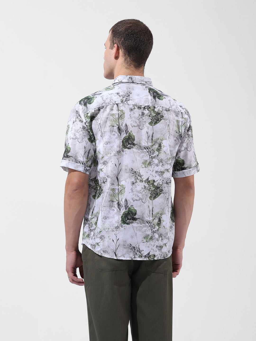 Men's White Relaxed Fit Solid Resort Wear Shirt