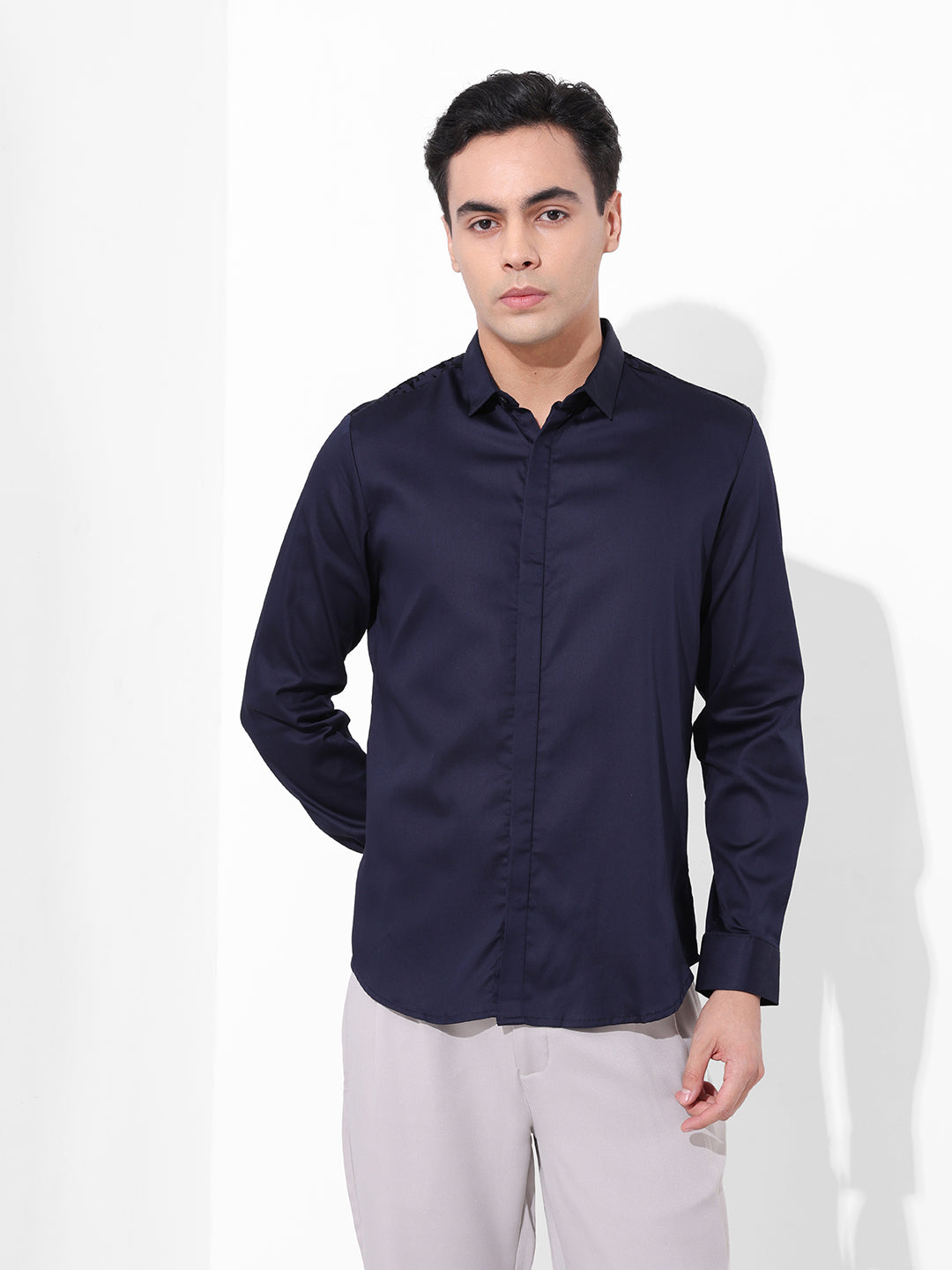 Men's Navy Blue Slim Fit Printed Party Wear Shirt