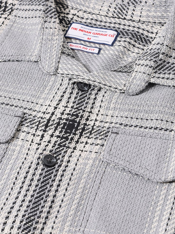 Men's Grey Regular Fit Checked Casual Shirt