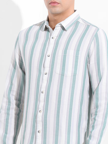 Men's Cream Slim Fit Striped Casual Shirt