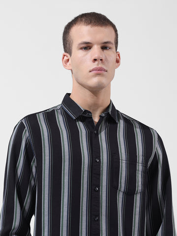 Men's Black Slim Fit Striped Casual Shirt