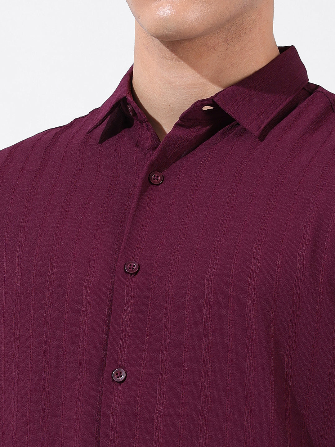 Men's Maroon Regular Fit Textured Resort Wear Shirt
