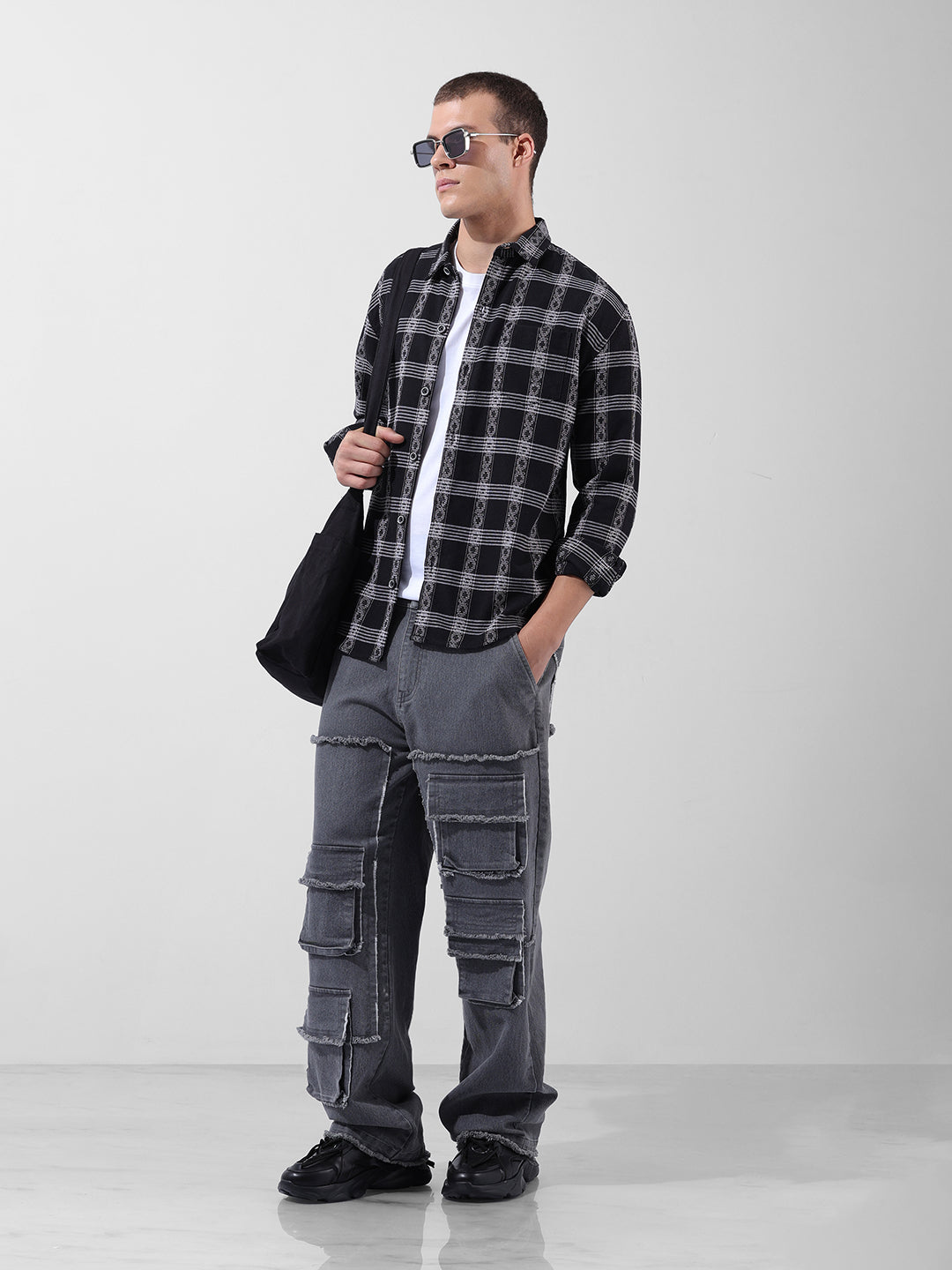 Men's Black Relaxed Fit Checked Casual Shirt