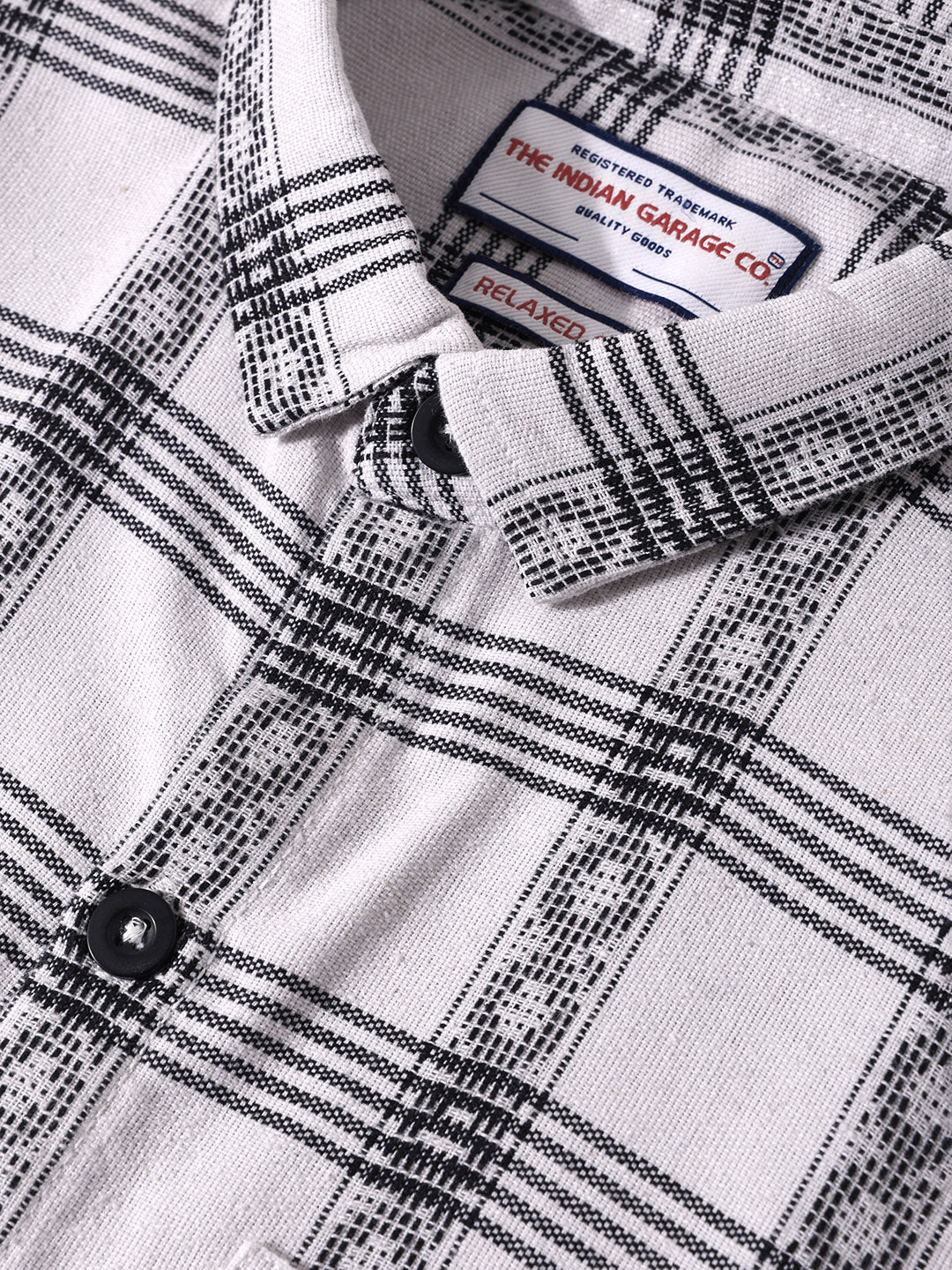 Men's White Relaxed Fit Checked Casual Shirt