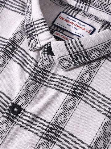 Men's White Relaxed Fit Checked Casual Shirt