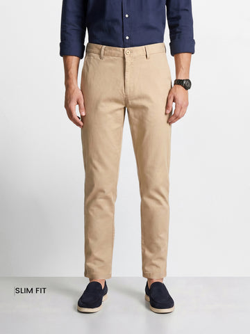 Men's Beige Slim Fit Solid Casual Chinos