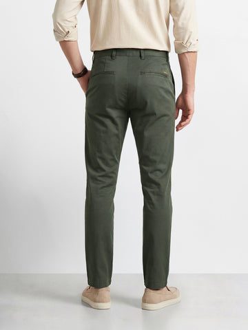 Men's Green Slim Fit Solid Casual Chinos