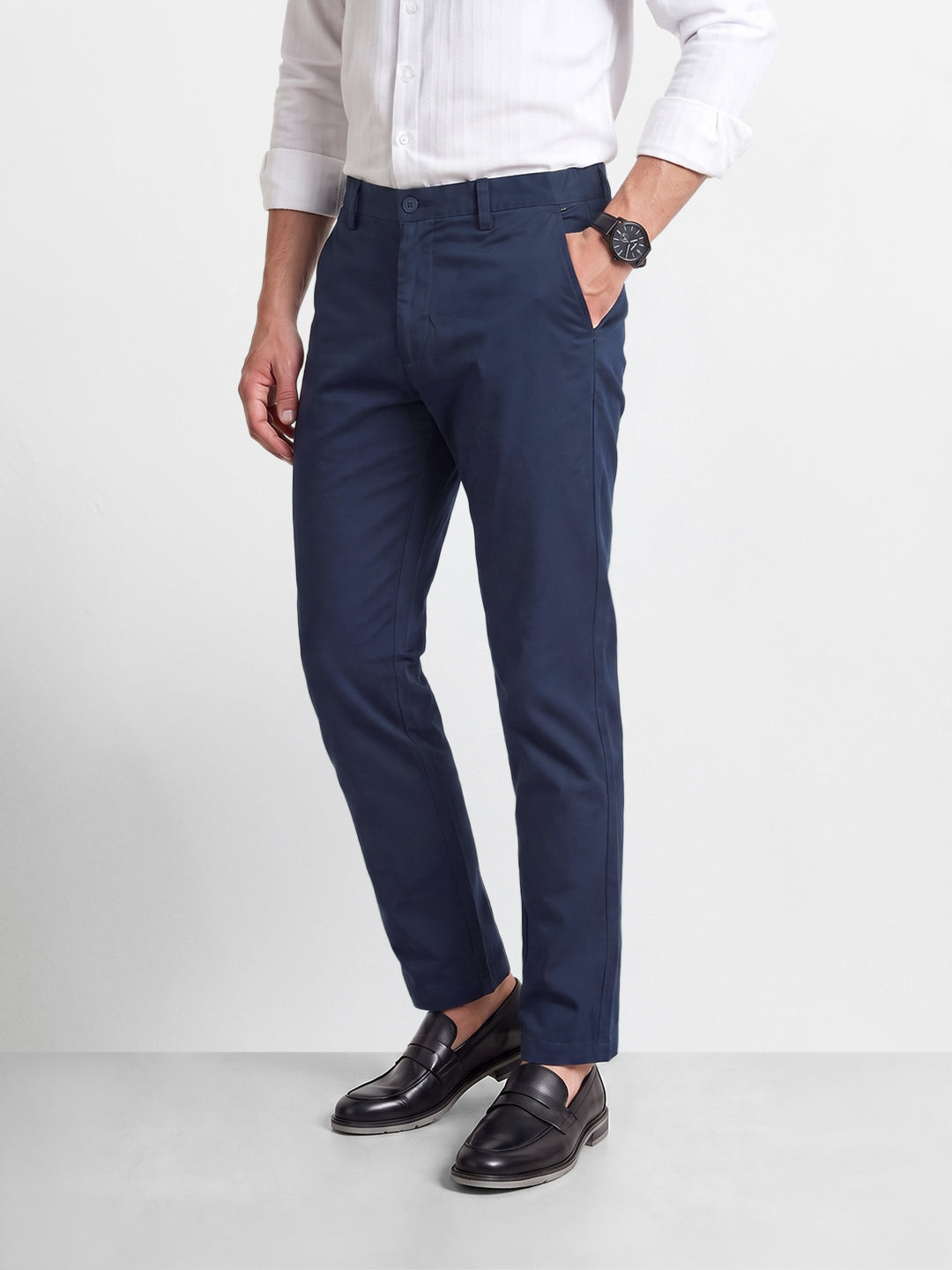 Men's Navy Blue Slim Fit Solid Casual Chinos