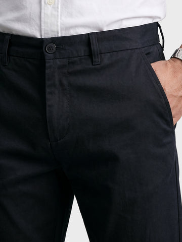 Men's Black Slim Fit Solid Casual Chinos