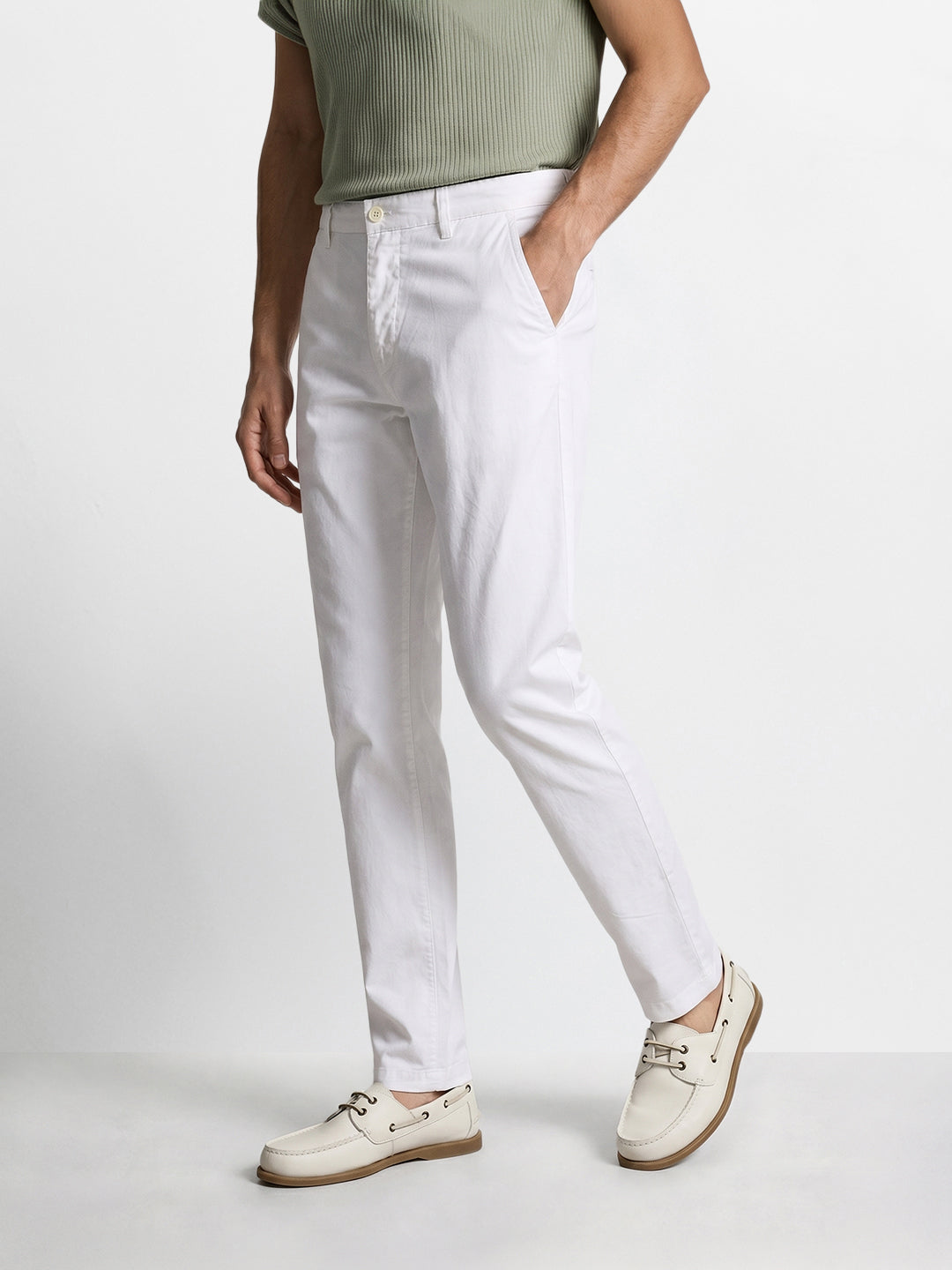 Men's White Regular Fit Solid Casual Chinos