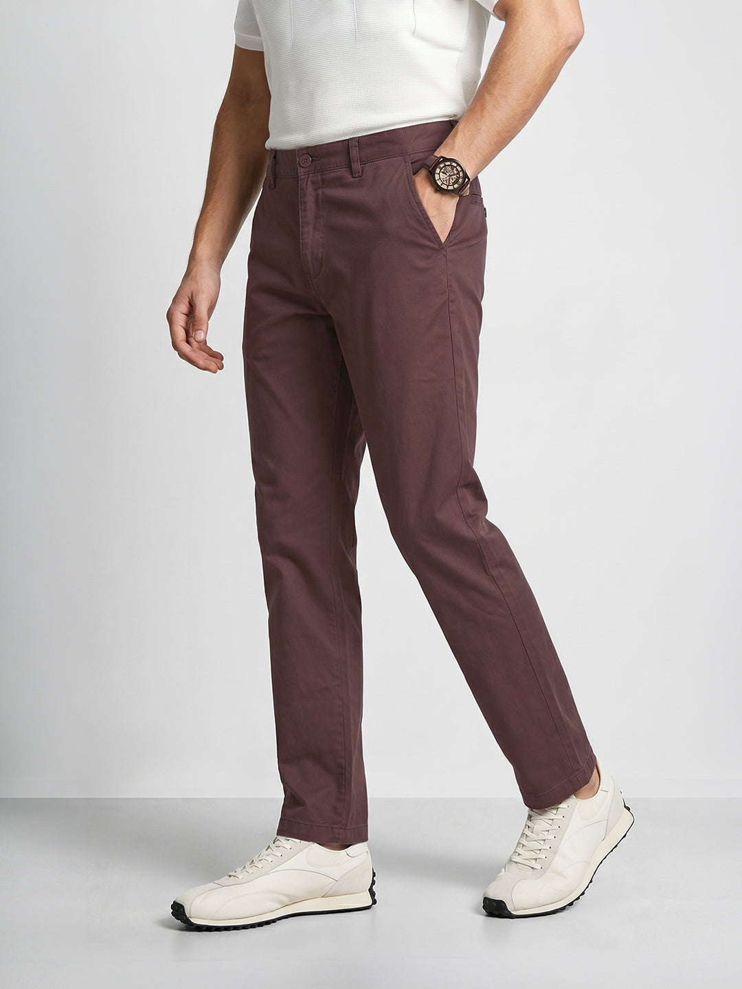 Men's Brown Regular Fit Solid Casual Chinos