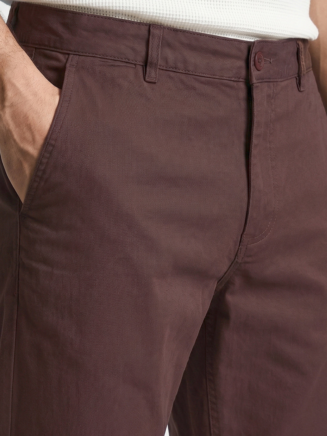 Men's Brown Regular Fit Solid Casual Chinos