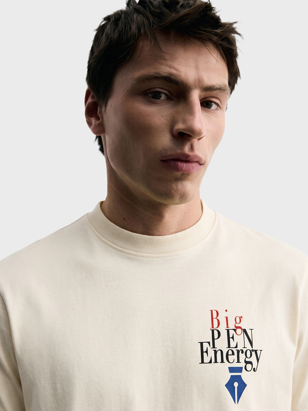 Men's Cream Relaxed Fit Graphic Printed Casual T-Shirt