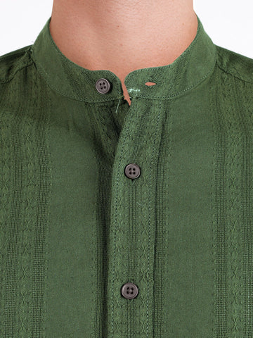 Men's Green Regular Fit Solid Casual Shirt