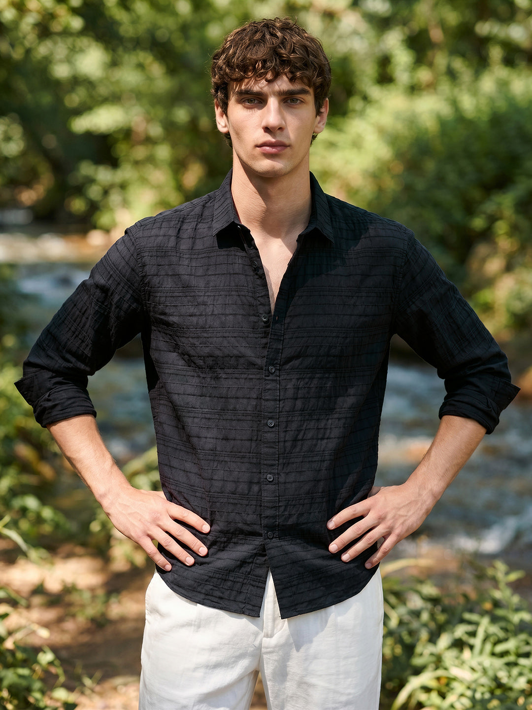 Men's Black Relaxed Fit Solid Casual Shirt