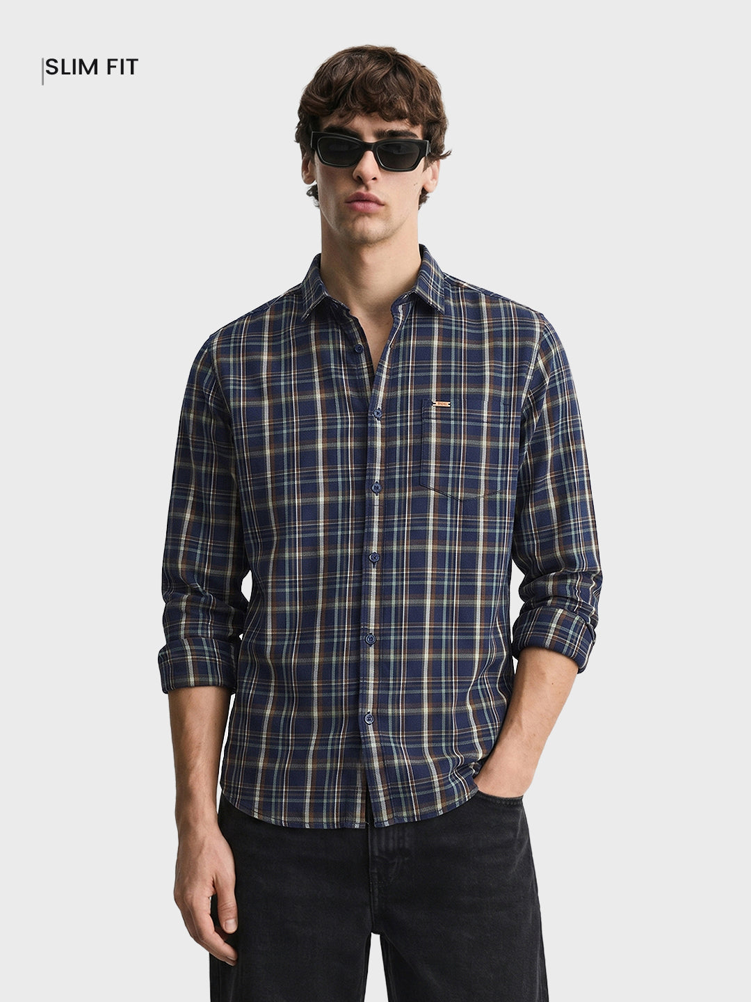 Men's Navy Blue Slim Fit Checkered Casual Shirts