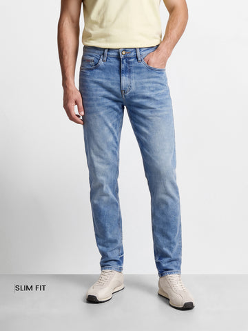 Men's Dark Blue Slim Fit Solid Casual Jeans