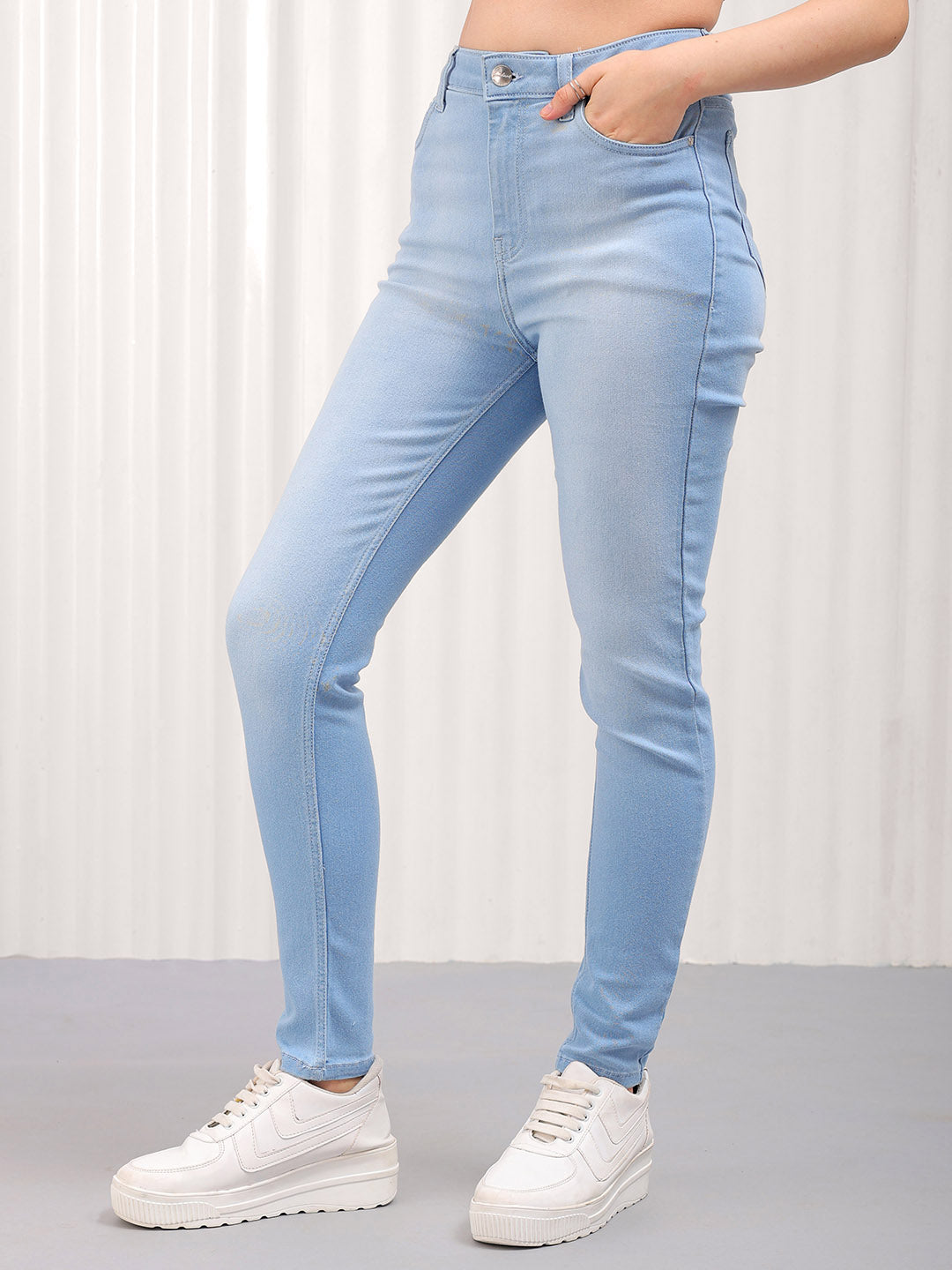 Shop Women Casual Skinny Fit Jeans Online.