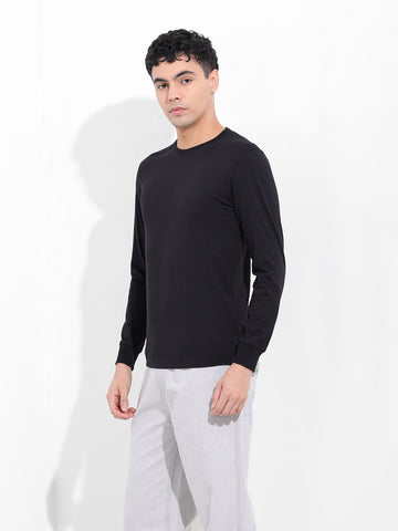 Men's Black Slim Fit Solid Round Neck T-shirt