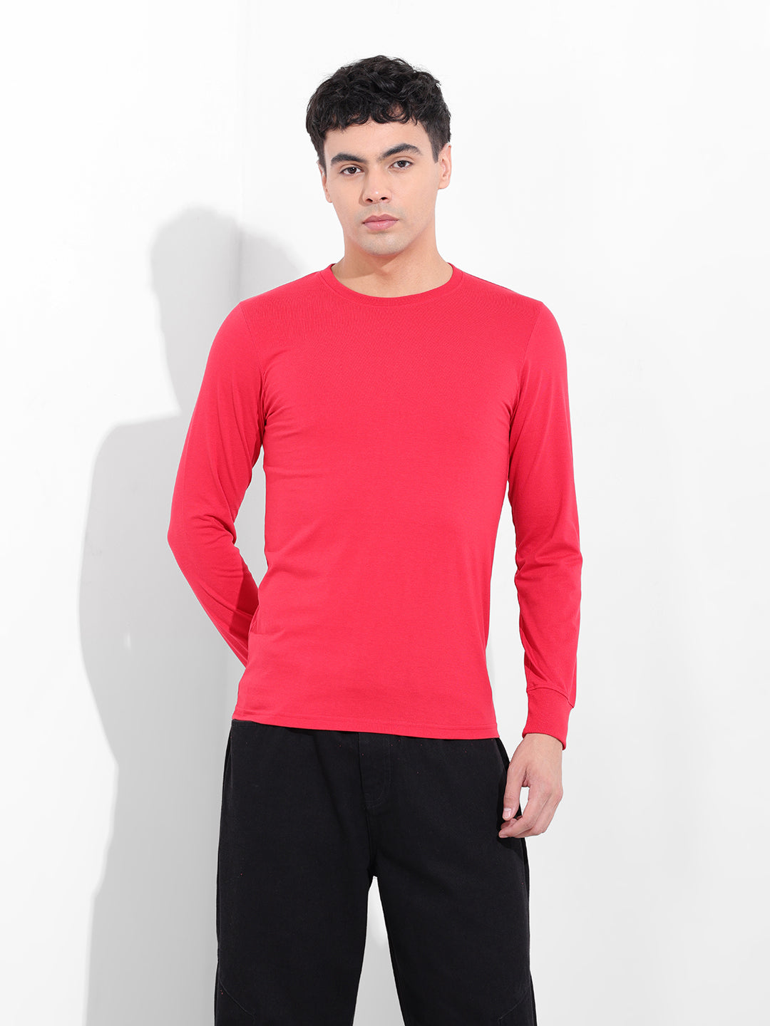 Men's Red Slim Fit Solid Round Neck T-shirt