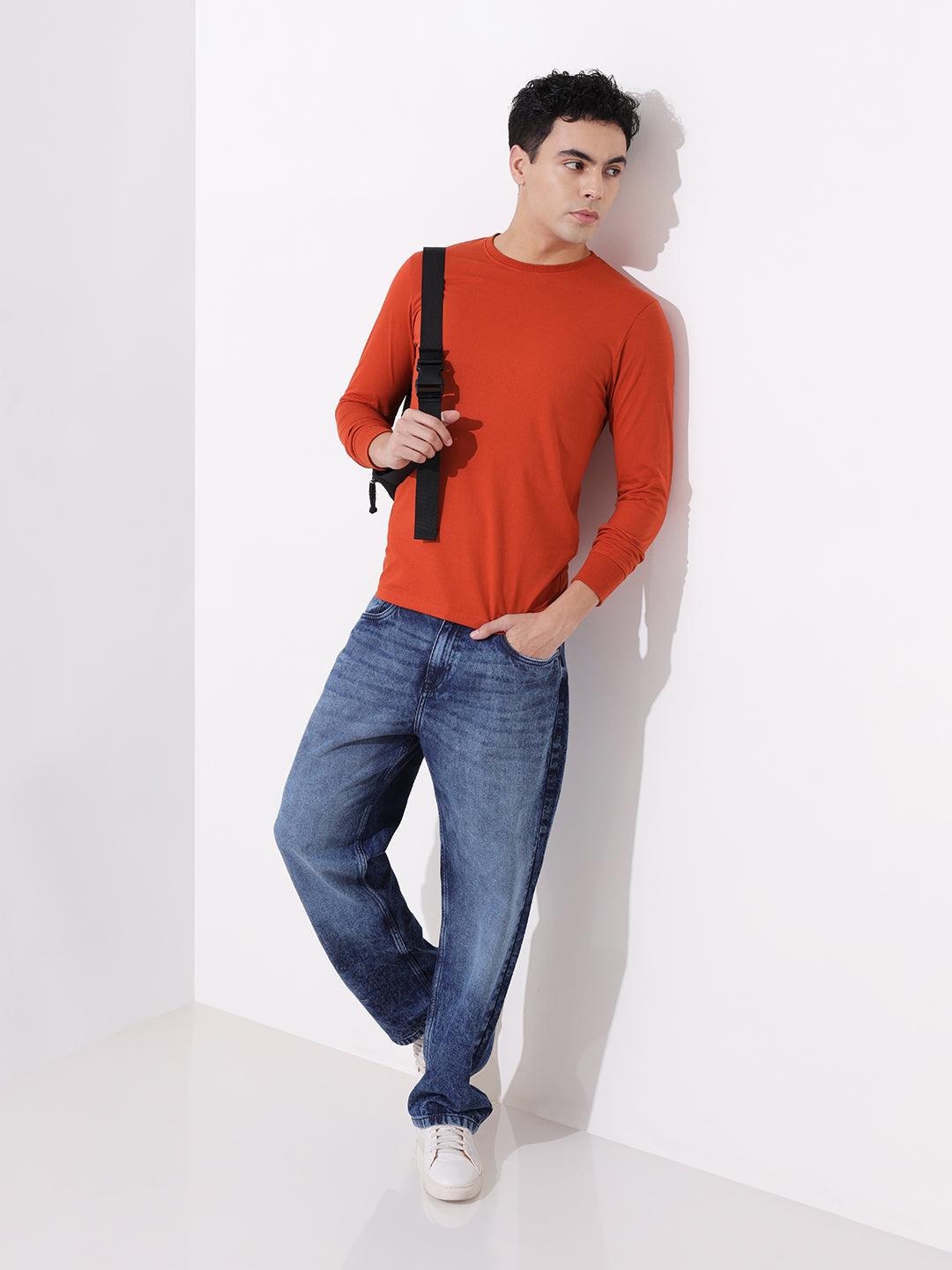 Men's Orange Slim Fit Solid Round Neck T-shirt