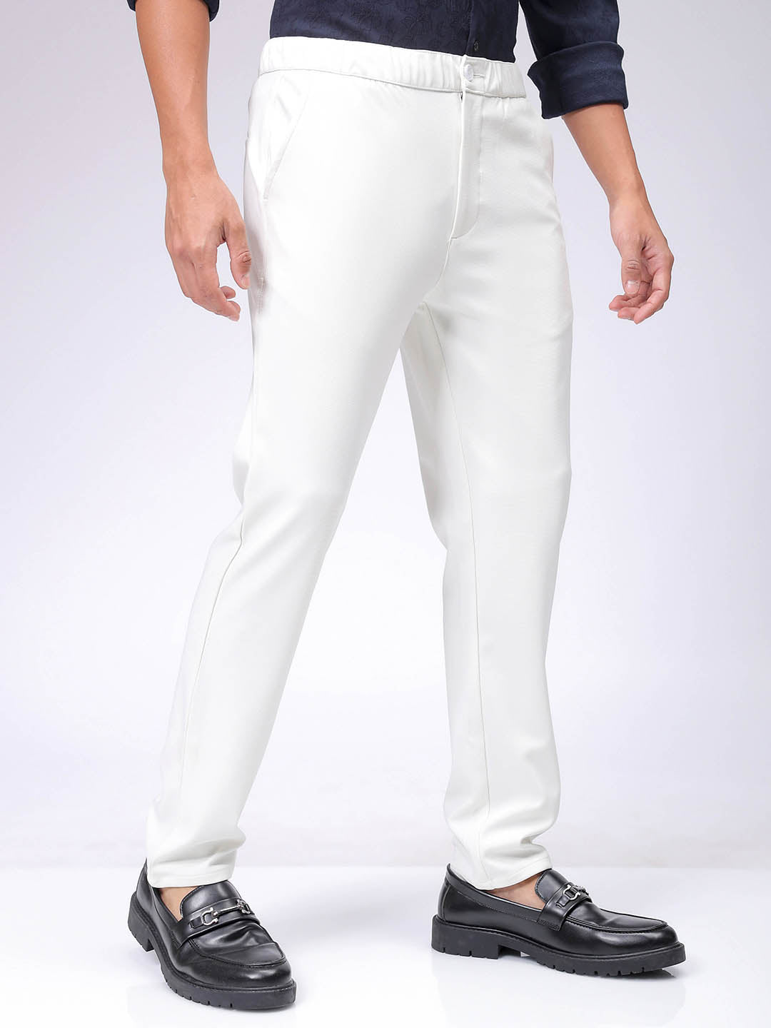 Men's White Slim Fit Textured Mid-Rise Stretchable Knitted Formal Trousers