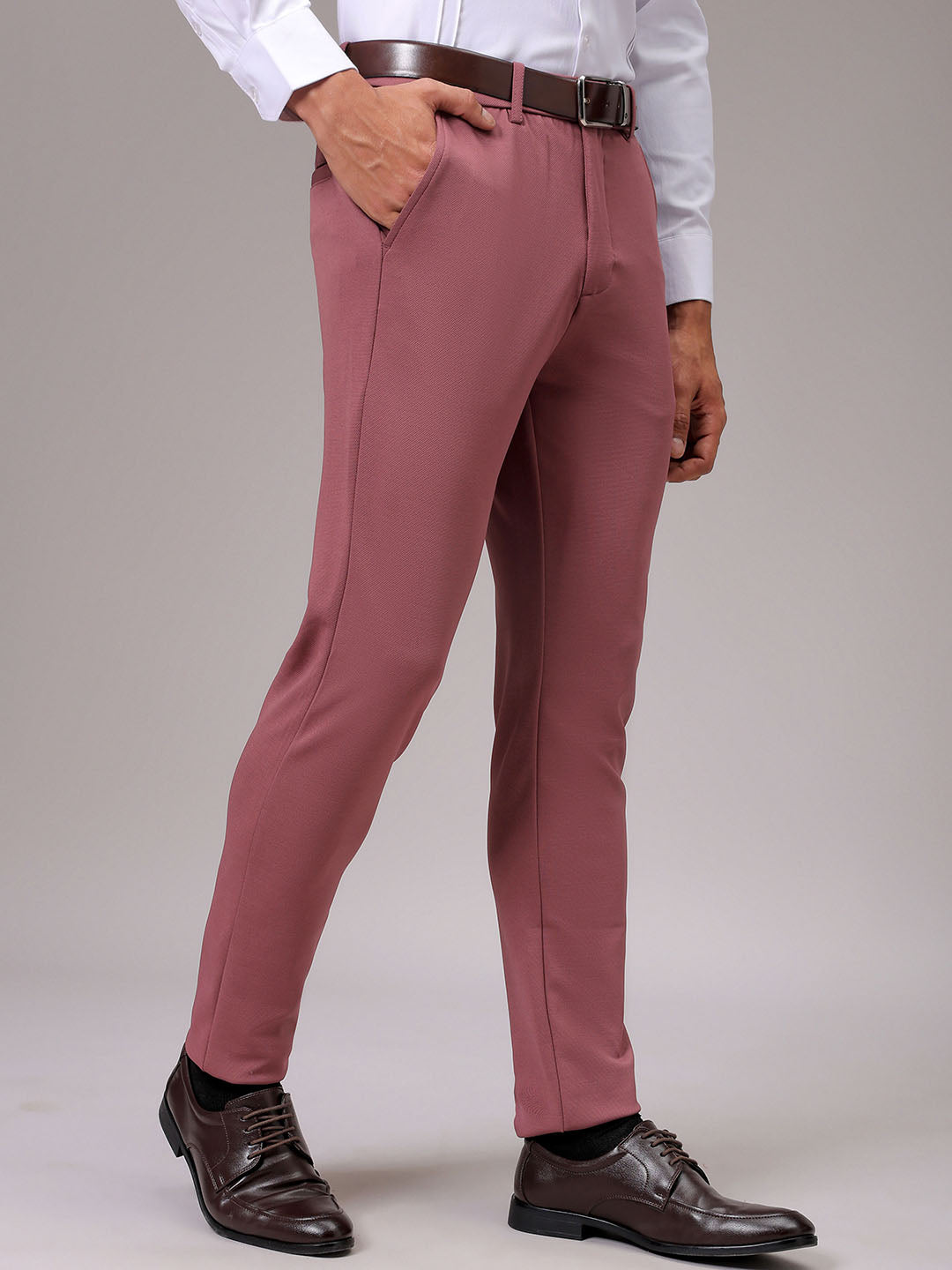 Men's Grey Slim Fit Textured Mid-Rise Stretchable Knitted Formal Trousers