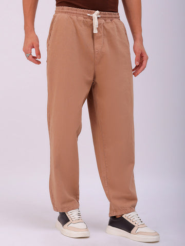 Shop Men's Solid Loose Fit Denim Jogger Online.