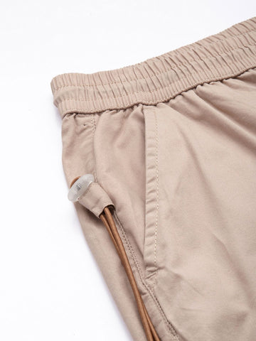 Men's Beige Relaxed Fit Solid Utility Cargo Jogger
