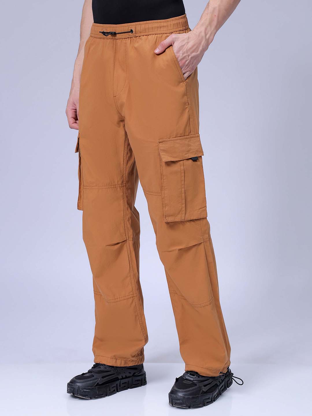 Men's Brown Relaxed Fit Solid Mid-Rise Elasticated Cargos