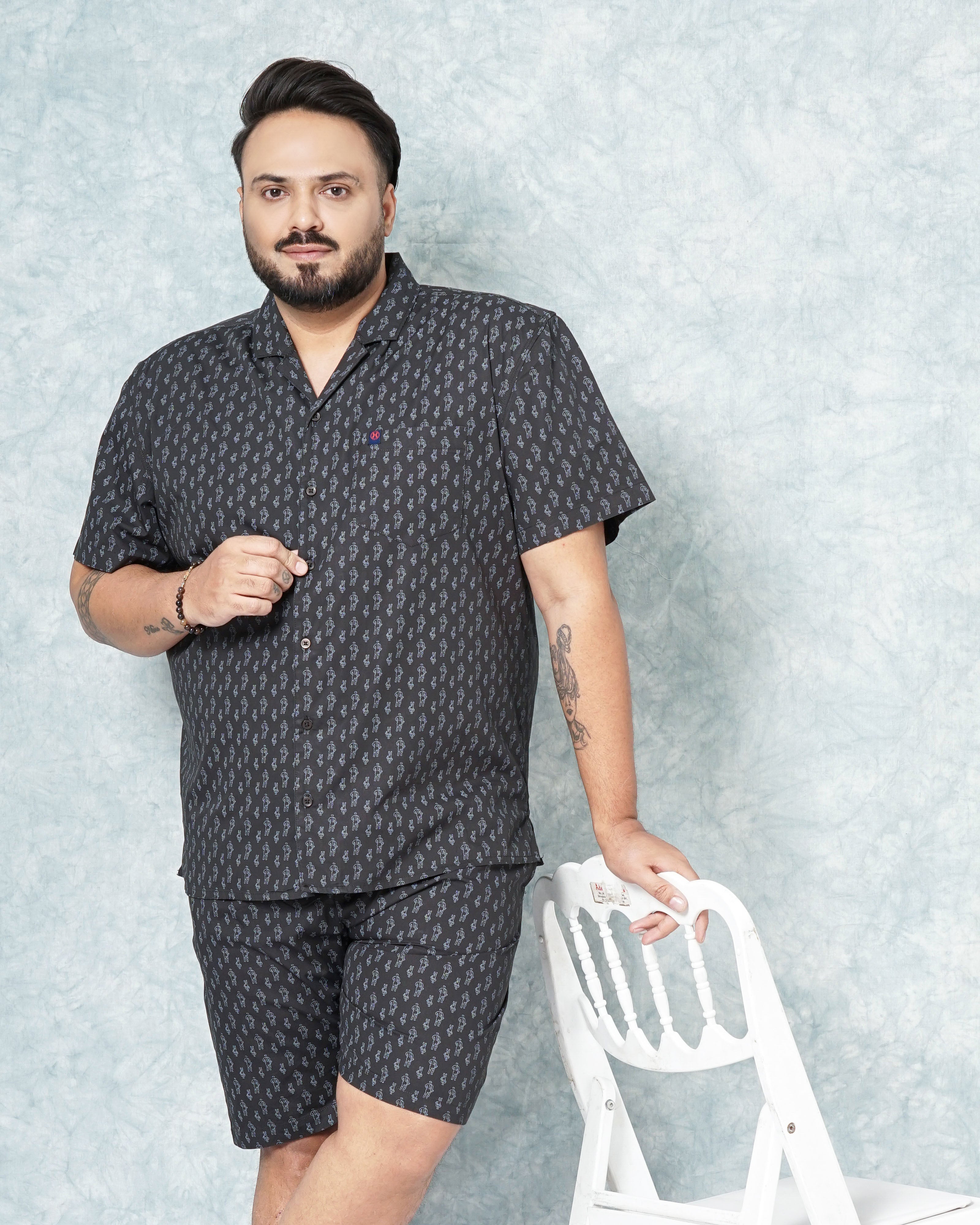 Shop Hardsoda Men Black Plus Size Geometric Printed Lounge Set Online.