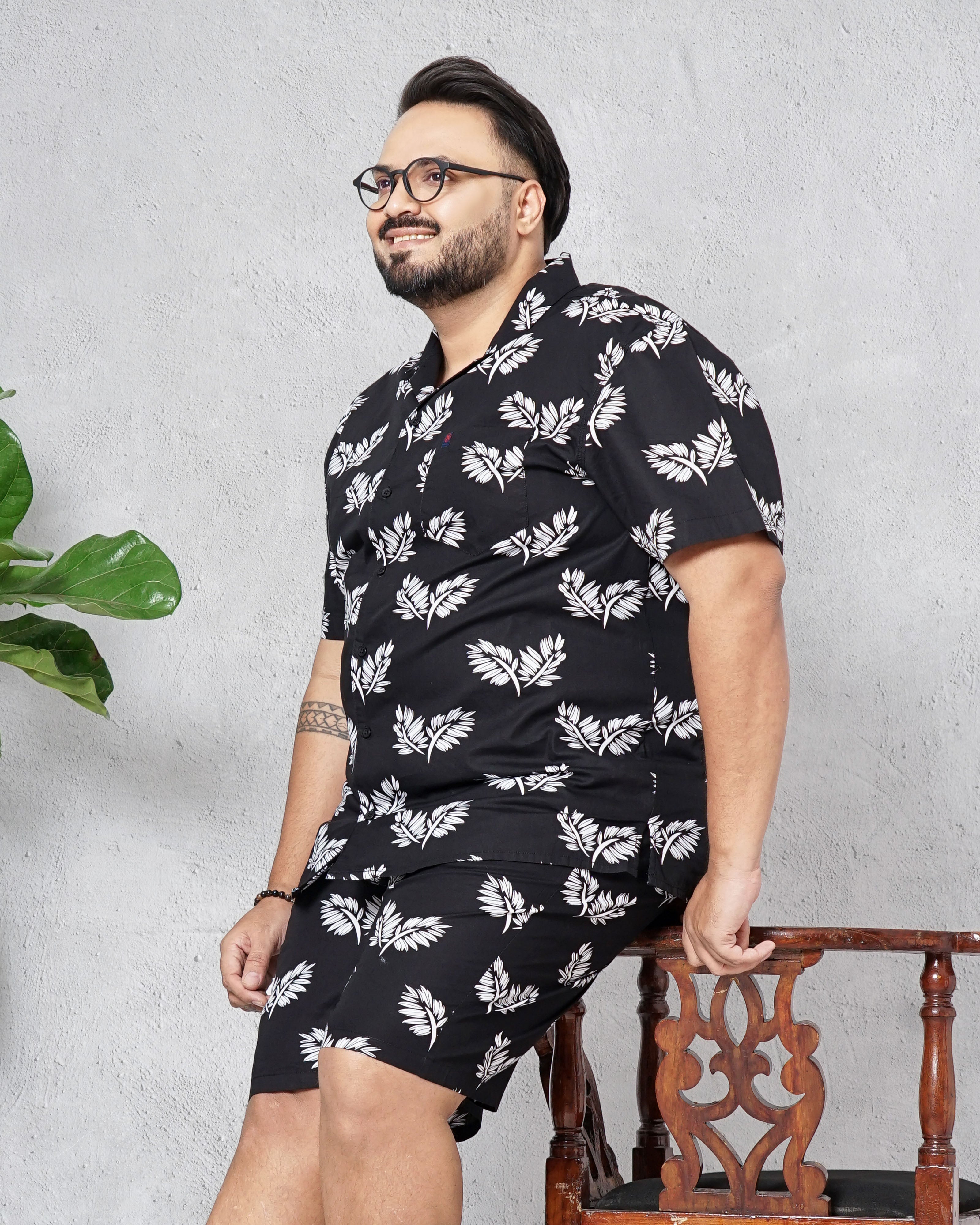 Shop Hardsoda Men Black Plus Size Floral Lounge Set Online.