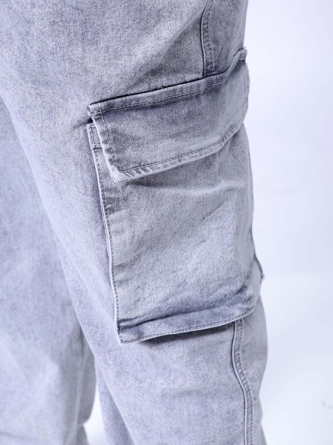 Men's Grey Relaxed Fit Casual Jeans
